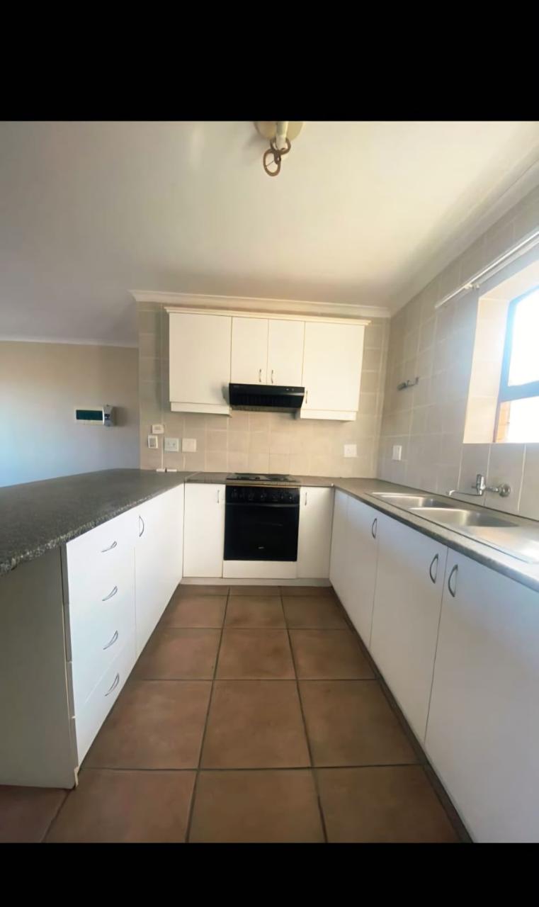To Let 2 Bedroom Property for Rent in Sea Breeze Western Cape